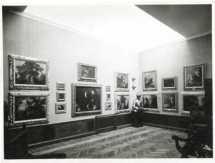 تصاویری از اتاق هایی که میراث فرناندز درون ان ها نصب شده است1931