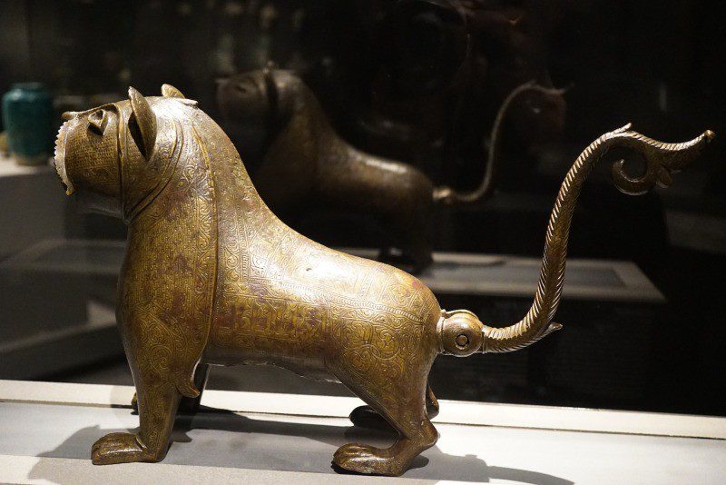 شیر مونزون از آثار هنر اسلامی و نقاشی در موزه لوور
