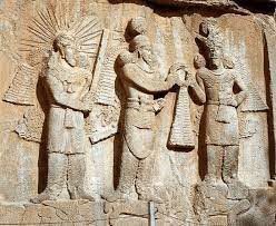 نقش برجسته طاق بستان؛ تاج گذاری اردشیر دوم؛ دوره ساسانیان